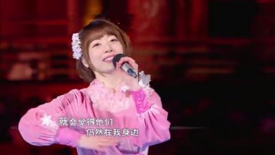 ​花泽香菜是谁为什么那么火 花泽香菜为什么不笑了是不敢吗