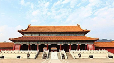 ​朱元璋早朝听到鸡鸣，写下一首诗堪称经典