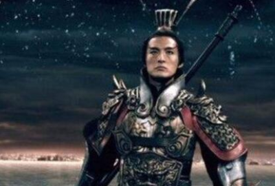 ​吕布被曹操弄死之后 吕布的武器和马到了谁的手里