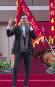 ​郑少秋现状如何（75岁郑少秋复出商演被人盛赞）