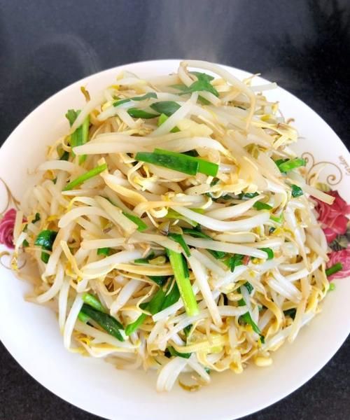 豆腐可以和豆芽一起炒着吃吧