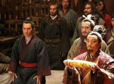 ​林冲杀王伦的原因，林冲为什么要杀王伦？