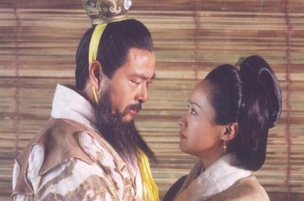 蔡文姬和曹操的关系 蔡文姬出嫁是曹操操办(两人是师兄妹)