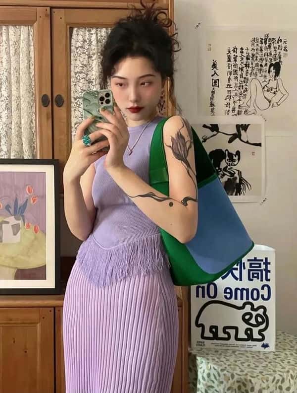 女士包包什么牌子好又不贵（什么牌子的包包好看又高档又实惠）