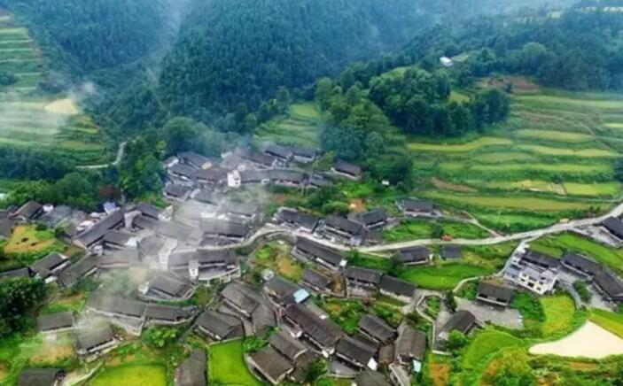 十八洞村隶属于湖南省什么地方，十八洞村在哪里