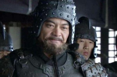 ​魏延脑后有反骨吗，三国中魏延到底是忠臣还是奸臣？