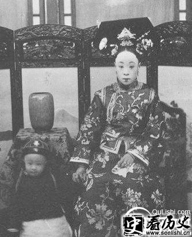 溥仪和他的母亲