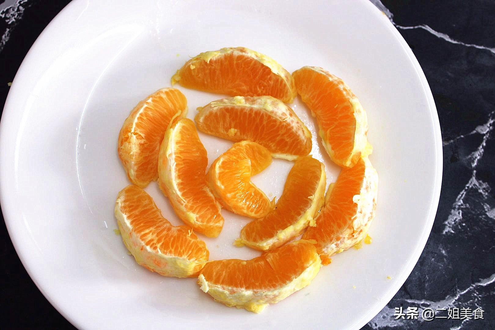 橙子怎么剥皮容易(橙子10秒钟去皮简单方法)