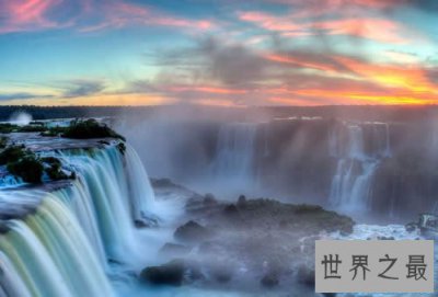 ​世界上最宽的瀑布，伊瓜苏瀑布(4000米宽)