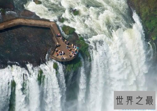 世界上最宽的瀑布，伊瓜苏瀑布(4000米宽)
