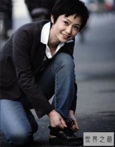 ​世界十大最漂亮的女保镖，卡扎菲的美女保镖军团