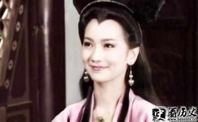 ​白素贞为救爱子冲出雷峰塔