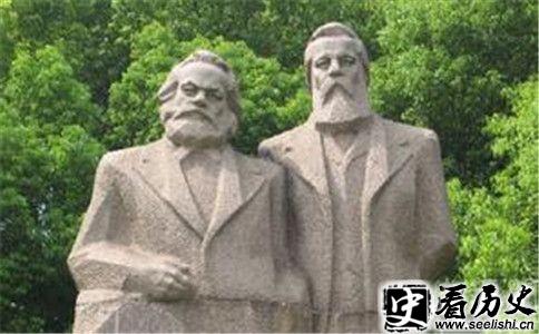 马克思雕像
