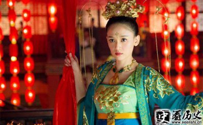 ​东方不败和任盈盈换心是怎么回事