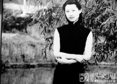 ​赵四小姐赵一荻生平简介