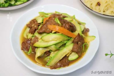 ​牛肉适合炒什么菜？和它是绝配，清爽又营养，值得常吃