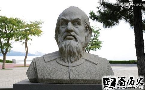 伽利略雕像