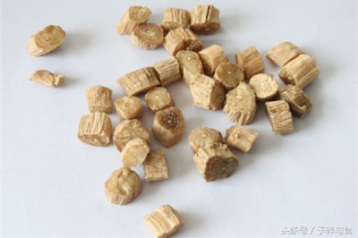 ​牛膝的功效与作用（活血通经  孕妇忌服）