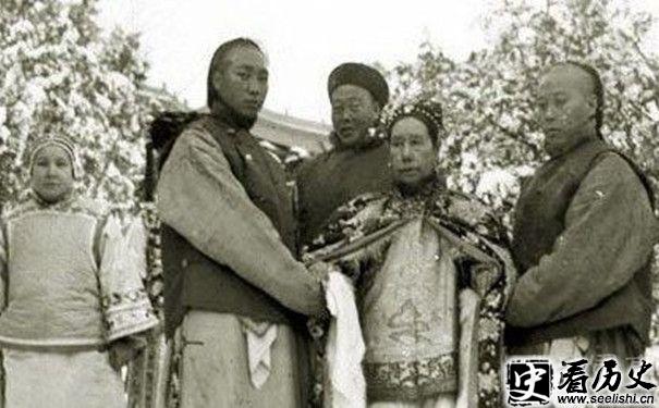 慈禧与男宠照片