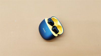 ​蓝牙耳机没电时怎么显示的（蓝牙耳机假死的表现）