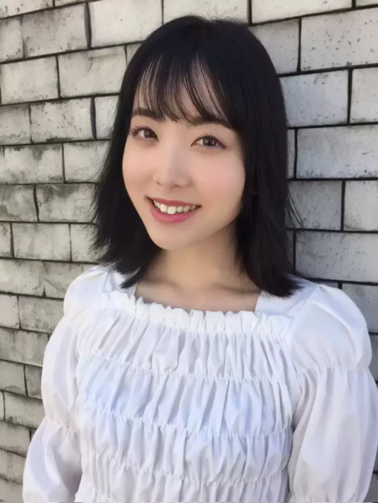 清新美人水凑枫写真分享，那一个晚上明月笼罩！
