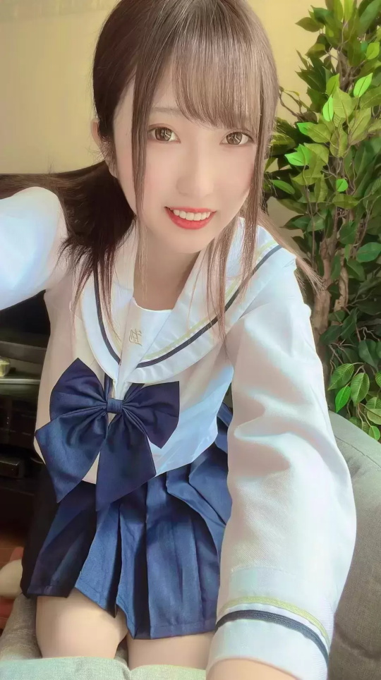 就要卸下战袍的若月玛丽亚写真分享，还没想好引退感言