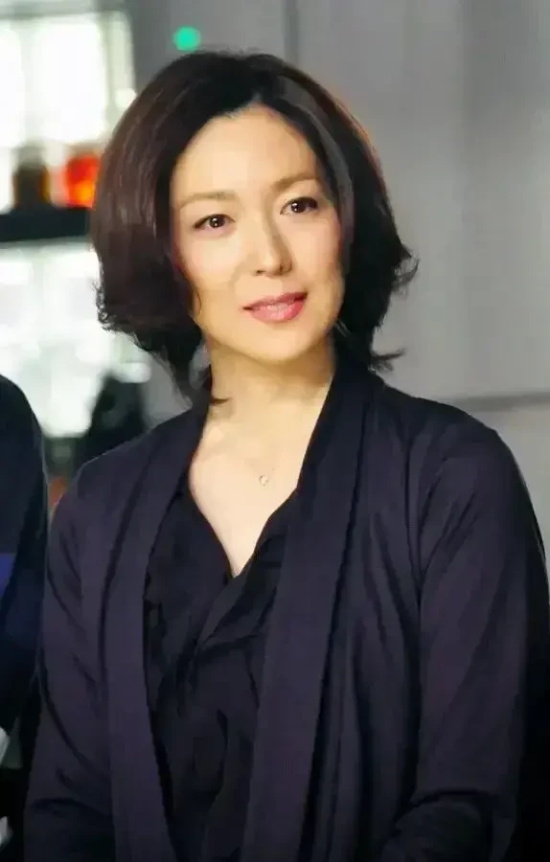 完美美人若村麻由美ins图集：温润大气、沁人心脾