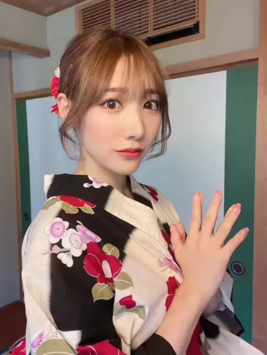 清心寡欲受不住的小宵虎南写真分享，人海战术都无法攻克的列日要塞！