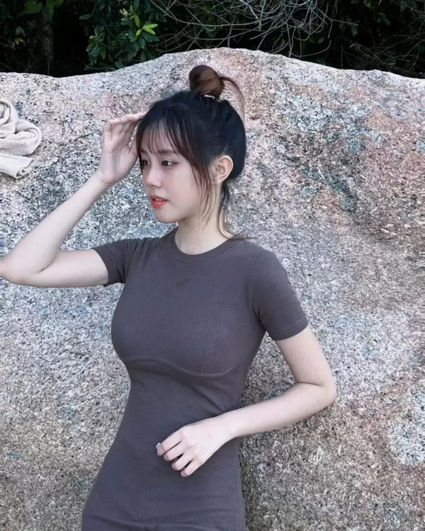 马来网红小狮子：恰似邻家小妹