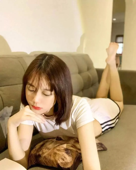 马来网红小狮子：恰似邻家小妹