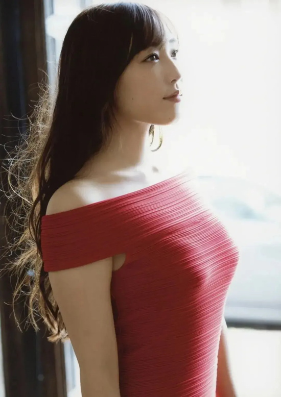 偶像组合早安少女组队长谱久村圣，日本微胖界的天花板