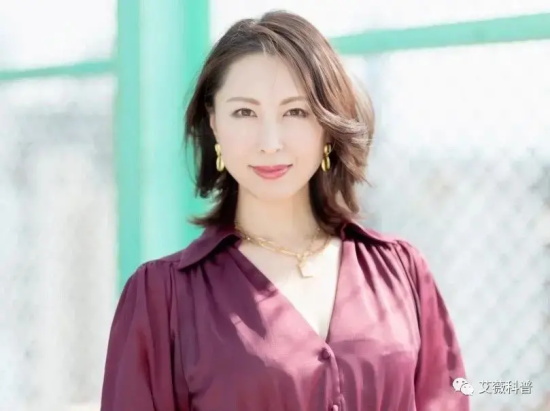 一代老将佐田茉莉子写真分享，都市丽人传说！