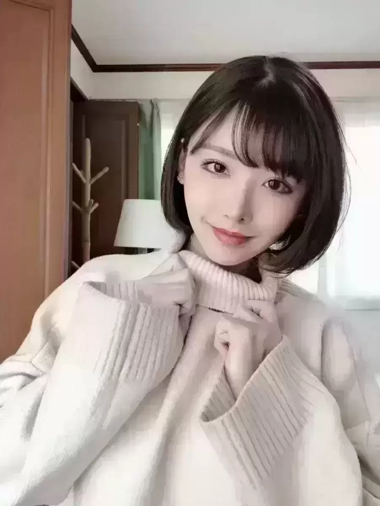依靠整容逆袭的深田咏美写真分享，前后天差地别！
