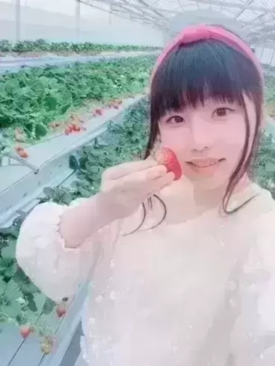 依靠整容逆袭的深田咏美写真分享，前后天差地别！
