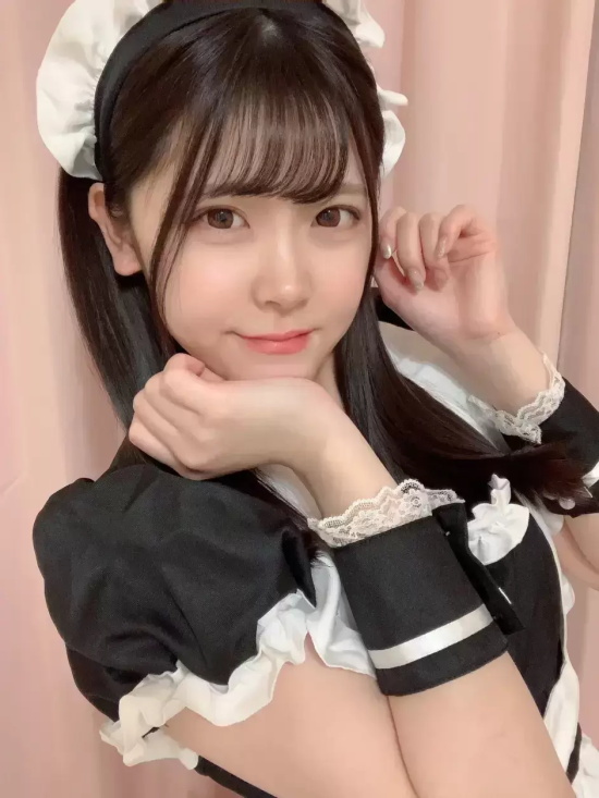 打扮很清凉的皆瀬あかり写真分享，演技却很炸裂！