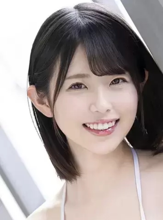 新生代霸者葵いぶき写真分享，俏丽的短发造型！