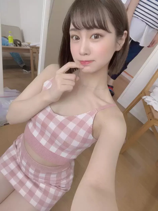正统派的美少女川北メイサ写真分享，看脸就能爱上！