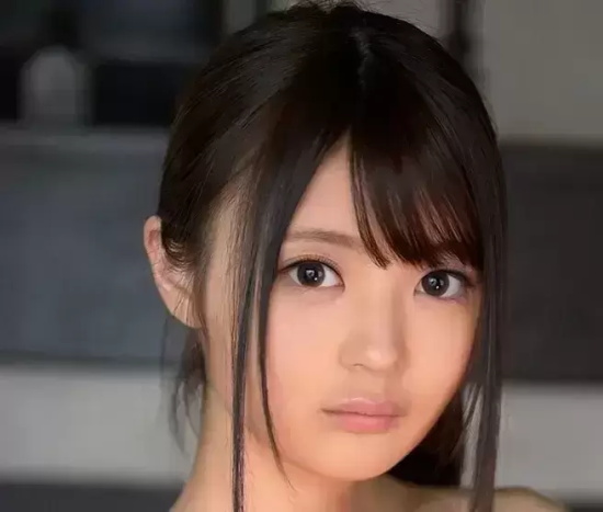 透明感萌妹栗栖みなみ写真分享，谁家的姑娘又跑出来浪了？