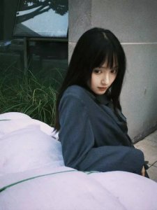 ​卜冠今：一组甜美可人的纯欲风写真