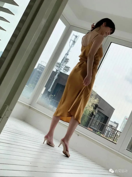 艺名众多的高坂保奈美写真分享，业界又一名老将！