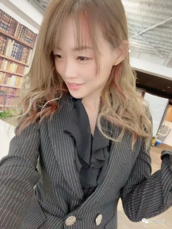 标准身材的黑木步美图分享，宮崎颜值代表！