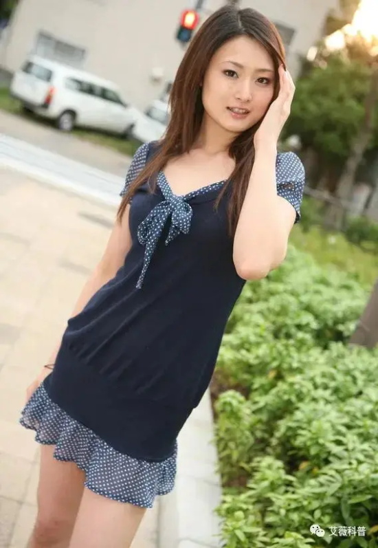 宅男女神村上里沙美图分享，业界的龙傲天！