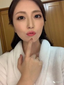 ​宅男女神木下凛々子美图分享，日本制造最佳BODY！