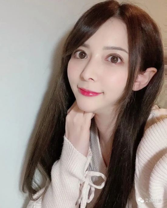 貌美如花的岬奈奈美写真分享，业界标准BODY！