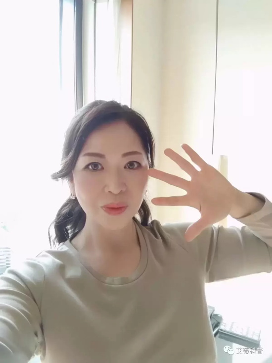 一代红人加山夏子美图分享，神奈川牡丹！
