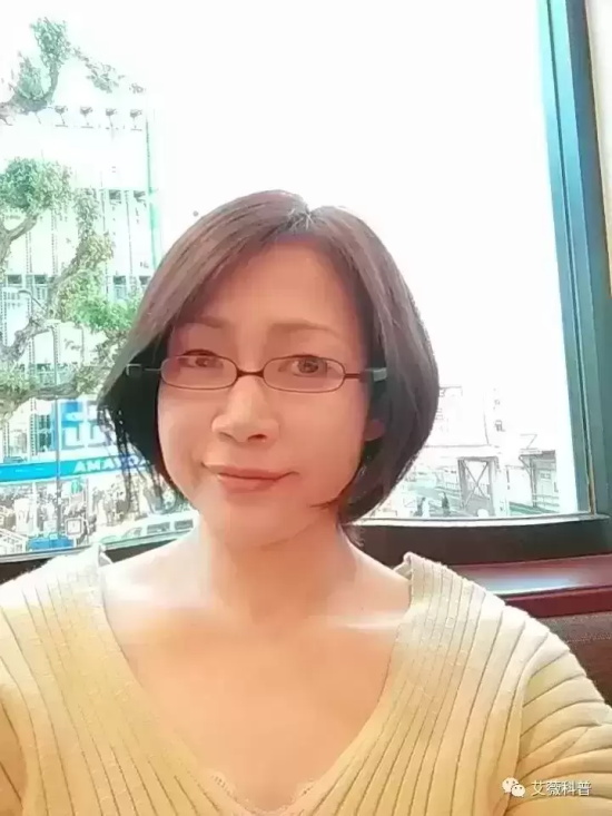 一代教导主任友田真希写真分享，爆裂的演技！