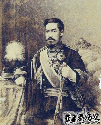 明治天皇