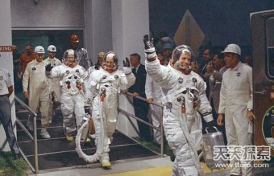 ​惊天内幕：UFO竟跟随人类登月