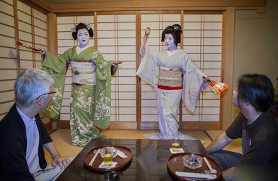 ​日本艺伎情结：卖艺不卖身收入超白领
