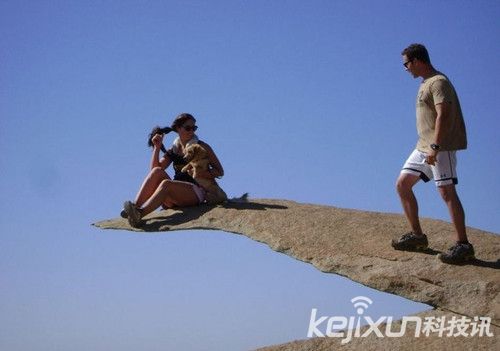 盘点全球让人双脚颤抖的6大景点华山第一天险